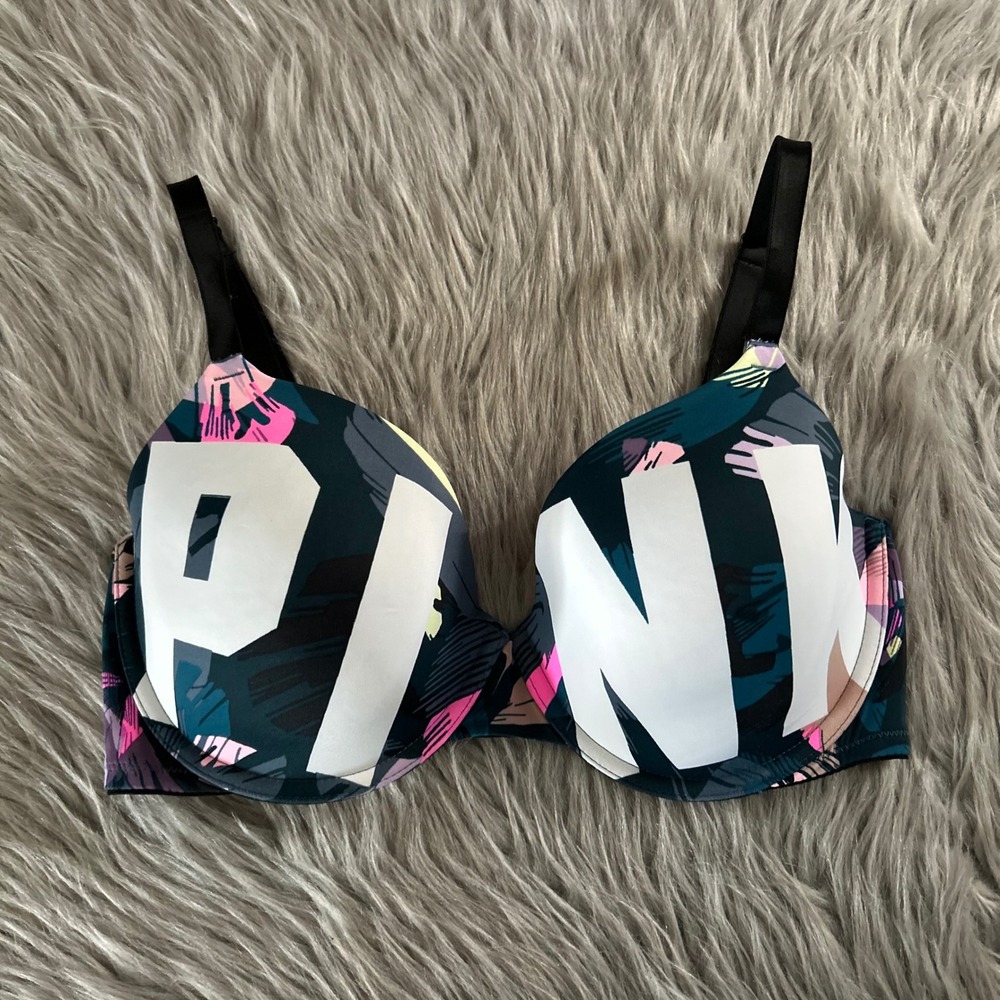 PINK Victoria's Secret Wear Everywhere T-Shirt Lightly Lined Bra Women Size 34DD